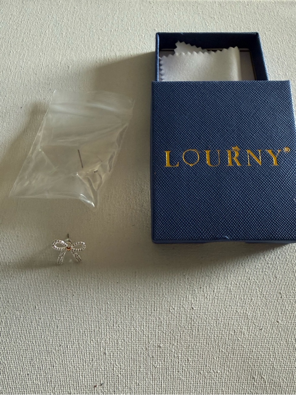 NEW Lourny Silver Bow Stud Earrings - Clear Crystal Accent (Silver)